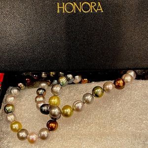 12” strand of Honura cultured pearls.